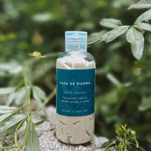 Pasta dental. Casa de Piedra