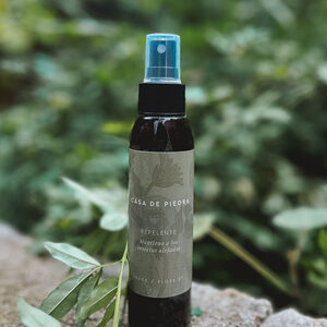 Repelente . Casa de Piedra